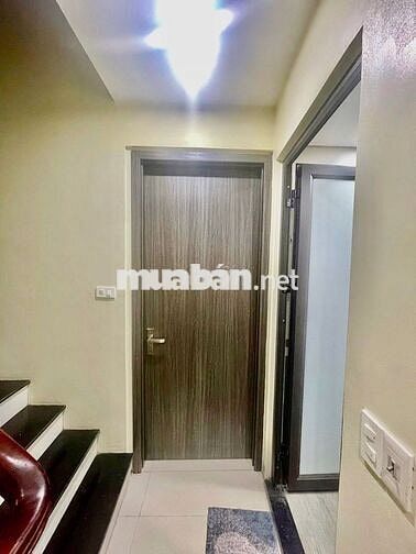 Đê La Thành – 6 Tầng – Mặt Tiền 4.2m – 10.5 Tỷ – Vị Trí Vàng Đống Đa