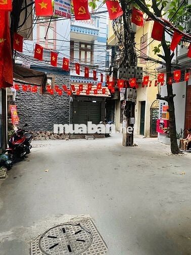 Đê La Thành – 6 Tầng – Mặt Tiền 4.2m – 10.5 Tỷ – Vị Trí Vàng Đống Đa