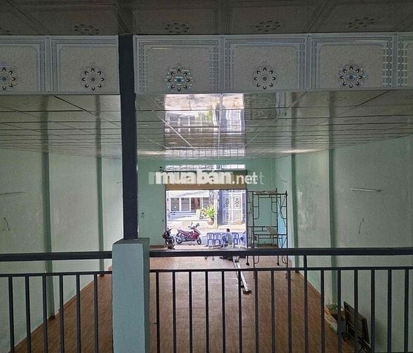 cho thuê lam vp,kho,cty 8,2m dài 22m nở hậu 9.2m