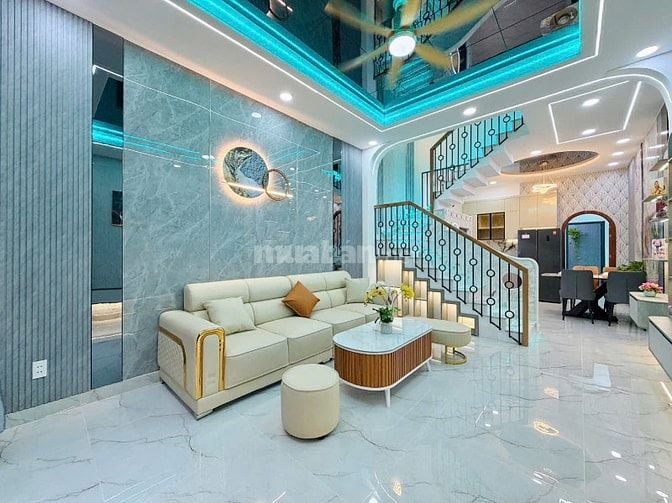 ⭐️Nhà 3 Lầu DT:4x14m tuyệt đẹp Cao cấp hẻm Huỳnh Văn Nghệ, P15.