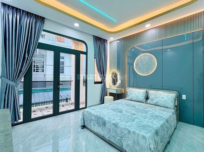 ⭐️Nhà 3 Lầu DT:4x14m tuyệt đẹp Cao cấp hẻm Huỳnh Văn Nghệ, P15.