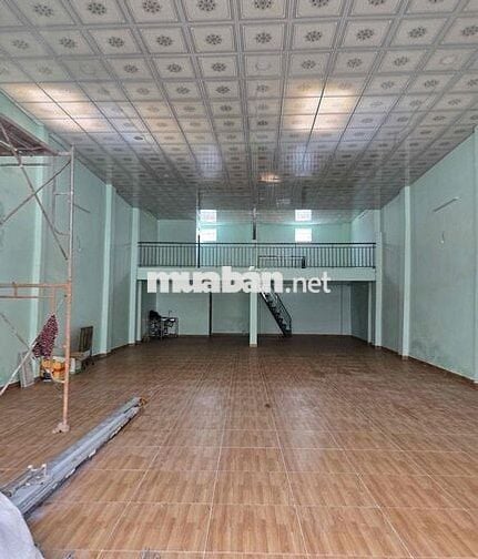 cho thuê lam vp,kho,cty 8,2m dài 22m nở hậu 9.2m