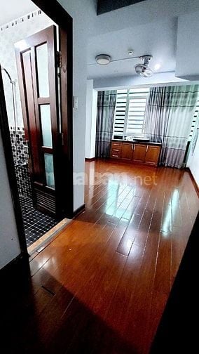Cho thuê nhà mặt tiền Đinh Bộ Lĩnh, P.26, Q.BTH giá 80tr