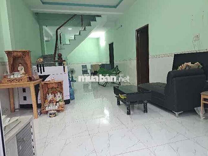 NHÀ QUI ĐỨC BÌNH CHÁNH,GẦN UỶ BAN,TRƯỜNG C1 C2 CHỢ