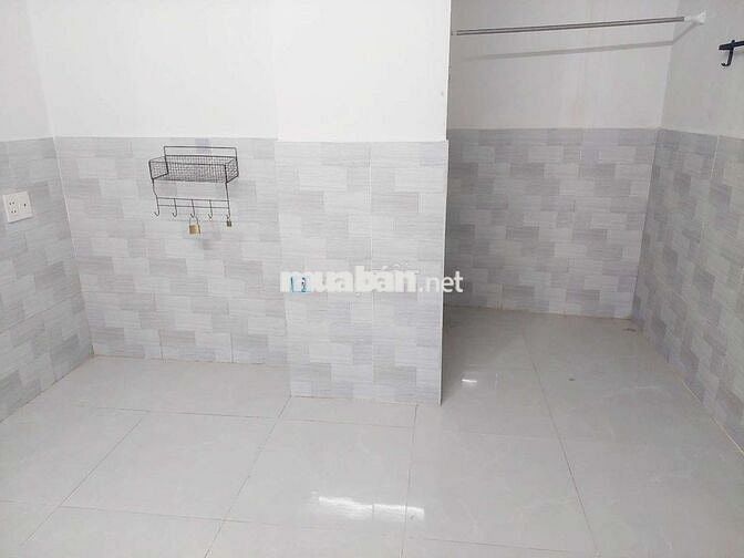 Phòng trọ Q4 giá rẻ. Giờ tự do.