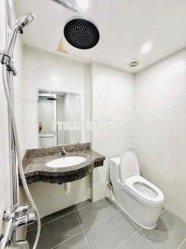 NHÀ ĐẸP LONG LANH - FULL NỘI THẤT - 3 NGỦ CÓ THỂ LÀM 4 NGỦ - GẦN PHỐ T