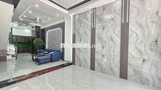 Nhà đẹp-Giá Tốt chỉ 2TỶ390 ngay CO.OPMART Đ.Trần Bình Trọng, Phú Thọ.