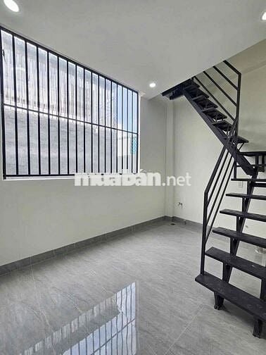 Nhà đẹp-Giá Tốt chỉ 2TỶ390 ngay CO.OPMART Đ.Trần Bình Trọng, Phú Thọ.