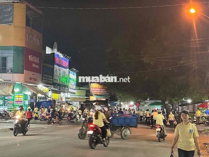 BÁN ĐẤT TẶNG NHÀ C4 MẶT TIỀN CHỢ KINH DOANH AN THẠNH BÌNH DƯƠNG
