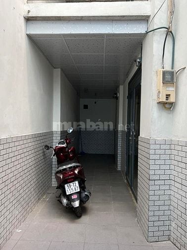 Sát chợ Bến Thành 8 triệu 45m2