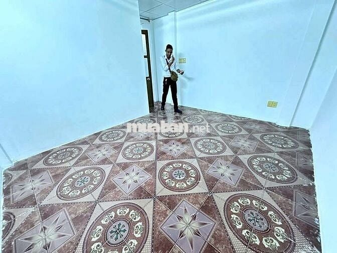 6tr chốt cọc 1thang nhà nguyên căn hẻm 7m thông dt 4,2❌13 trệt 1 lửng