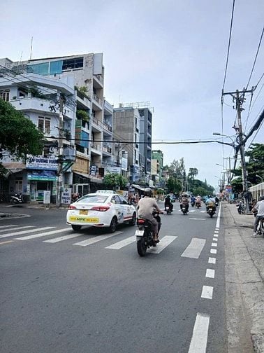 CƠN SỐT ! NHÀ BÁN MT ĐƯỜNG BÌNH PHÚ Q6, ĐỐI DIỆN CÔNG VIÊN. CHỈ 24,5 Ỷ