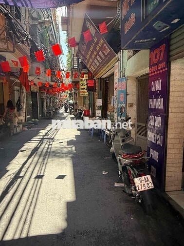 Chính chủ chị gái nhờ bán căn nhà Mặt Phố Chính Kinh , Thanh Xuân