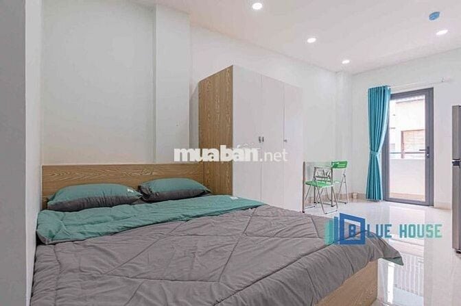 CHO THUÊ CĂN HỘ BAN CÔNG RIÊNG NGAY CẦU VƯỢT HOÀ HOA THÁM.