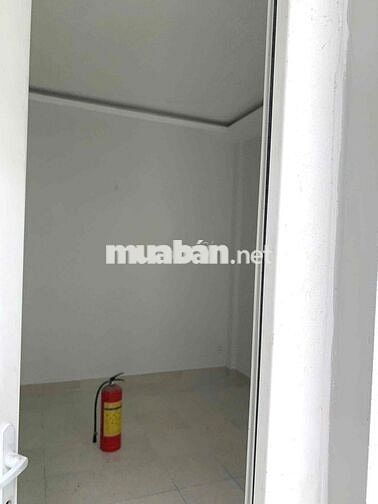 CHO THUÊ NHÀ MẶT TIỀN ĐƯỜNG BÀU BÀNG P13, TÂN BÌNH
