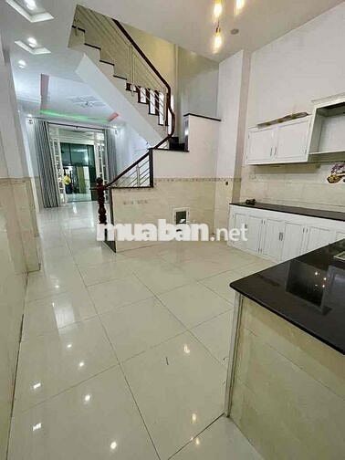 NHÀ MẶT TIỀN 8M BÙI QUANG LÀ GẦN EMART2 102M2 ( 4 X 26 ) SỔ HỒNG