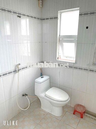 CHO THUÊ NHÀ MẶT TIỀN ĐƯỜNG BÀU BÀNG P13, TÂN BÌNH