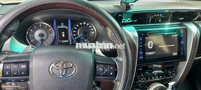 Toyota Fortuner 2017 2.7V 4x4 AT - 124650 km