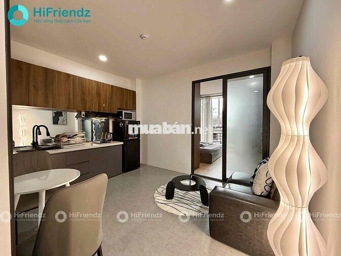 Mặt tiền đường, full nội thất, thang máy, bancol, vị trí đẹp