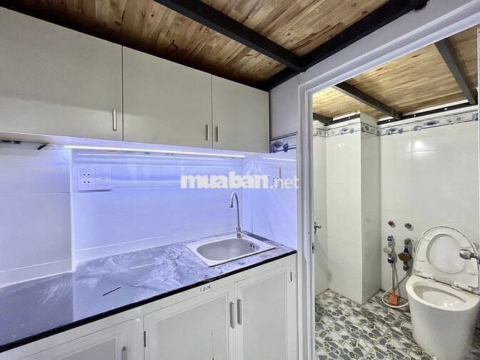 Phòng Gác lửng _ Mới 100% _ Nội thất cơ bản  _ Miễn phí giữ XE Tháng