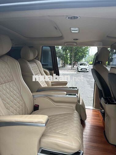 Kia Sedona 2019 - 890000 km