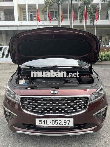 Kia Sedona 2019 - 890000 km
