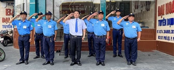[QUẬN 8] CẦN GẤP 3 ANH BẢO VỆ VÀ 5 NHÂN VIÊN PHỤ QUẦY HÀNG LƯƠNG CAO