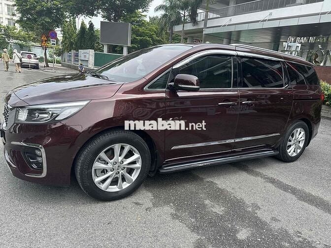 Kia Sedona 2019 - 890000 km
