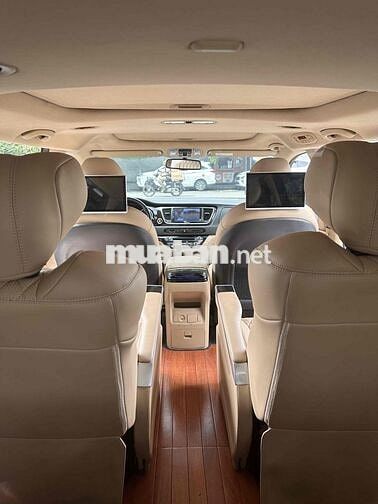 Kia Sedona 2019 - 890000 km