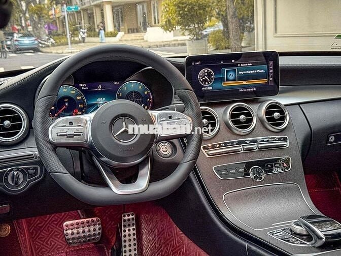 Mercedes C 300 AMG model 2020 thể thao