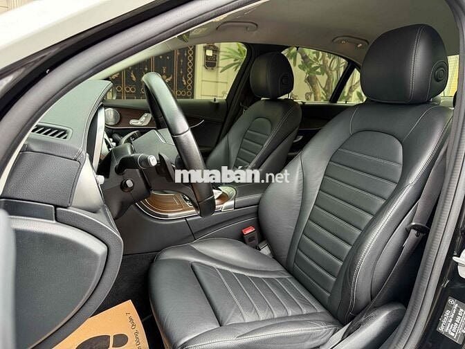 Mercedes C200 Exclusive model 2022