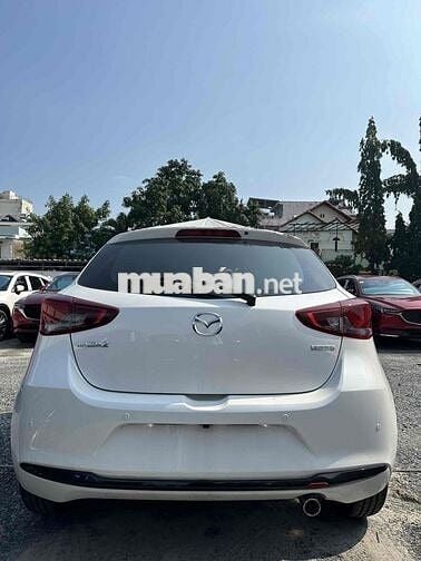 Mazda 2 Sport Luxury 1.5L Nhập Thái mới 100% vin24