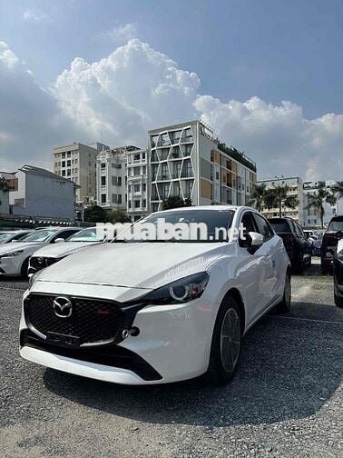 Mazda 2 Sport Luxury 1.5L Nhập Thái mới 100% vin24
