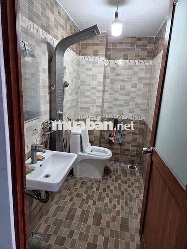 NHÀ NGUYÊN CĂN CHO THUÊ D10 TÂY THẠNH TÂN PHÚ