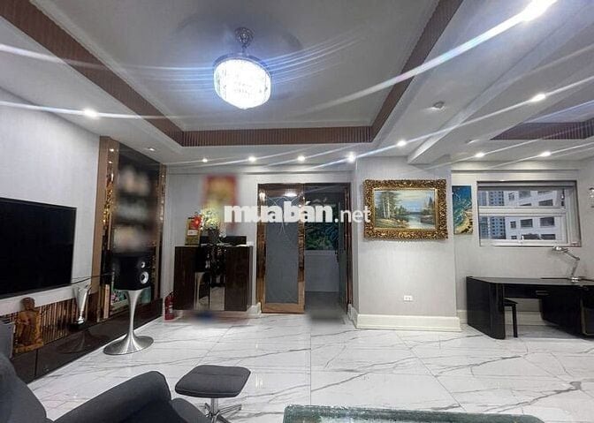 CĂN HỘ 114M2, 3 MẶT THOÁNG, VIEW HỒ ĐỊNH CÔNG, NHÀ KTS SỬA RẤT ĐẸP.