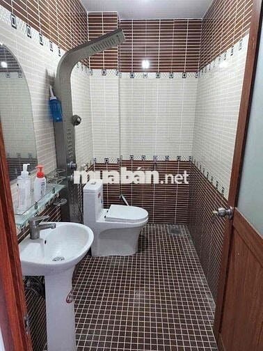 NHÀ NGUYÊN CĂN CHO THUÊ D10 TÂY THẠNH TÂN PHÚ