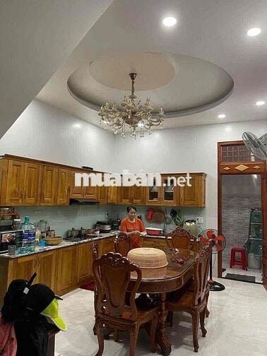 NHÀ VÍP 2LẦU HXH TRƯƠNG THỊ HOA, TTH, Q12, 5x25, GIÁ *** KV