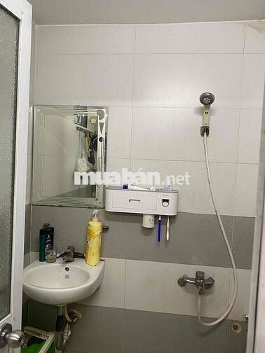 Cho thuê phòng trọ có máy lạnh, sạch đẹp, toilet riêng