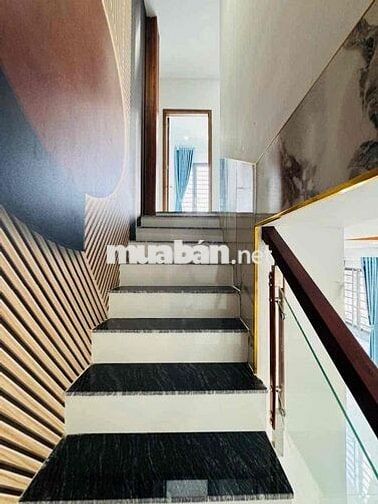 Bán nhà mặt tiền đường kinh danh buôn bán