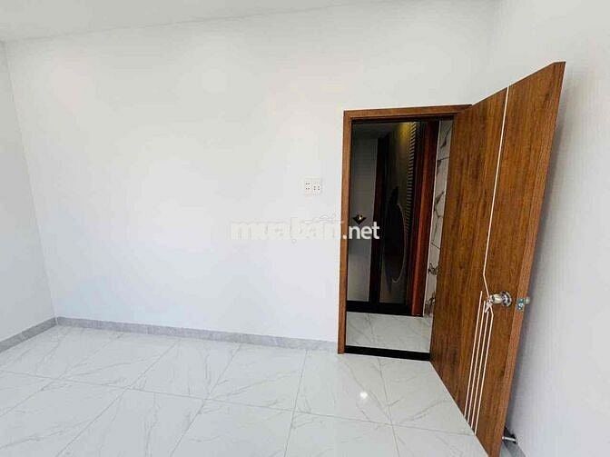 Bán nhà mặt tiền đường kinh danh buôn bán
