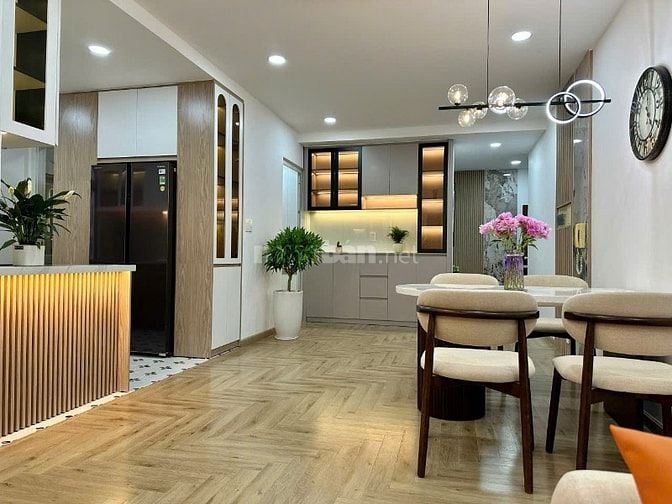 SKY GARDEN 2 81M2 2PN 2WC FULL NỘI THẤT CAO CẤP VÀO Ở NGAY