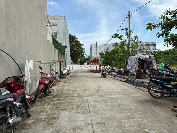 ĐẤT THỔ VỊ TRÍ KINH DOANH 5X23 HƯƠNG LỘ 11. TÂN QUÝ TÂY. BÌNH CHÁNH