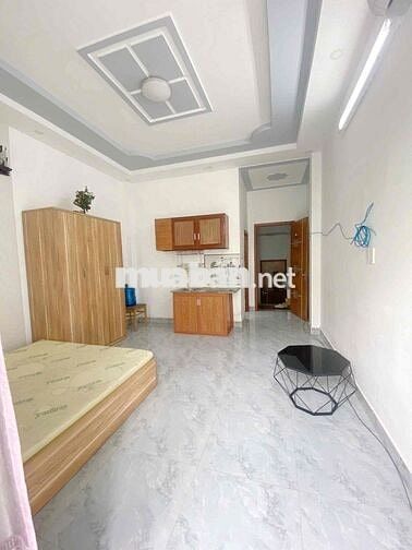 CHO THUÊ PHÒNG BAN CÔNG PHẠM VĂN CHIÊU FULL NỘI THẤT GẦN CHỢ THẠCH ĐÀ