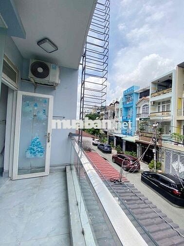 CHO THUÊ PHÒNG BAN CÔNG PHẠM VĂN CHIÊU FULL NỘI THẤT GẦN CHỢ THẠCH ĐÀ