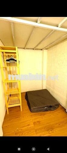 Dorm 1 người cho nữ - phòng rộng để bàn học thoải mái
