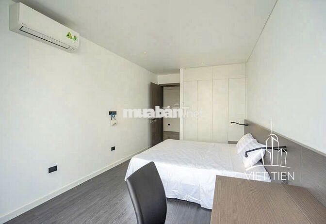 Cho thuê 3N3WC1K Trịnh Công Sơn,180m2. full đồ, thang máy giá 30 triệu