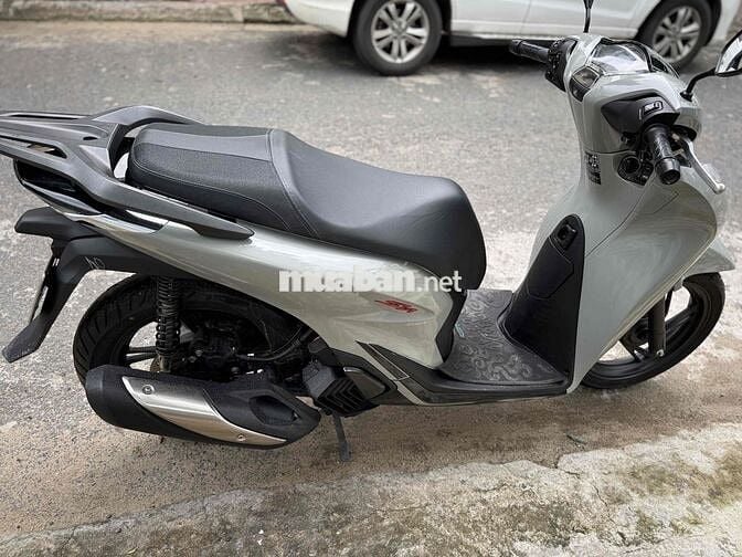 mình bán xe SH150 ABS xe còn nguyên zin toàn bộ