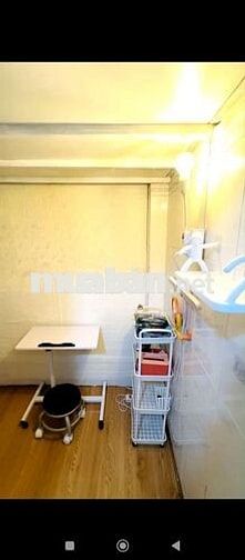 Dorm 1 người cho nữ - phòng rộng để bàn học thoải mái