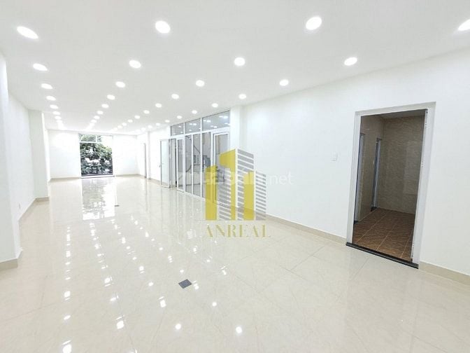 Cho Thuê Nhà Sàn Văn Phòng Trống Suốt 600m2 Hầm 3 Lầu Giá 75 Triệu