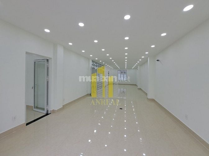 Cho Thuê Nhà Sàn Văn Phòng Trống Suốt 600m2 Hầm 3 Lầu Giá 75 Triệu